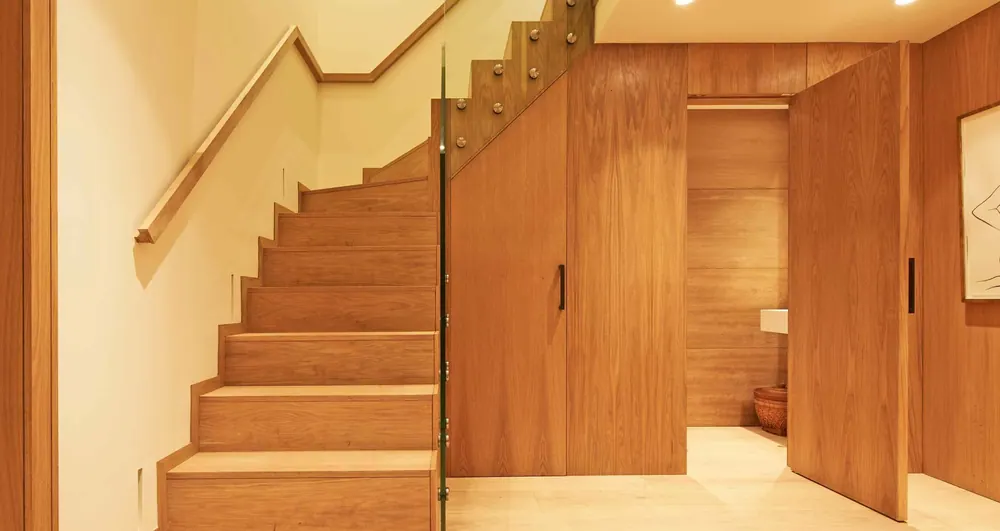 Bentinck Road — Staircase